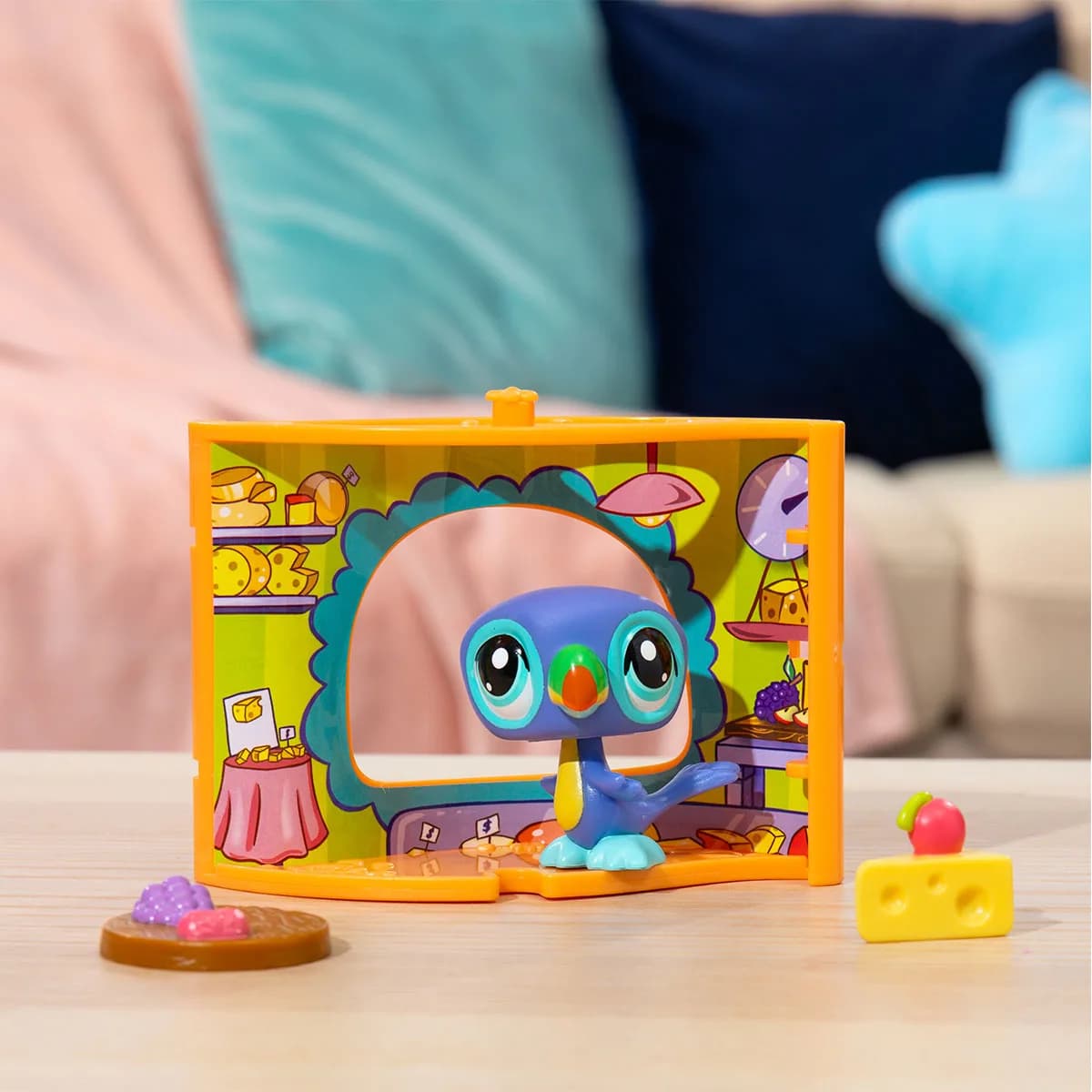 Ігровий набір Littlest Pet Shop - Французьке бістро 00592 фото 2 Ігровий набір Littlest Pet Shop - Французьке бістро 00592 фото 2