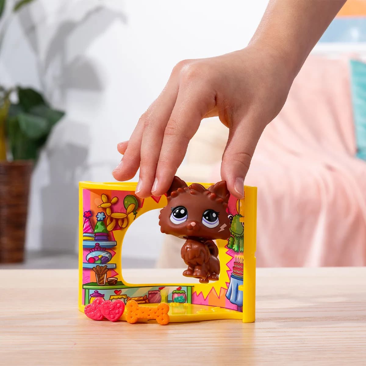 Ігровий набір Littlest Pet Shop - Свято піньяти 00594 фото 3 Ігровий набір Littlest Pet Shop - Свято піньяти 00594 фото 3