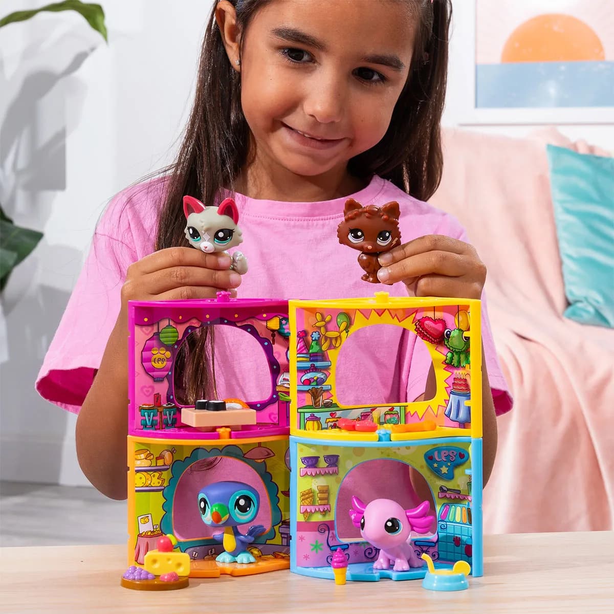 Ігровий набір Littlest Pet Shop - Свято піньяти 00594 фото 4 Ігровий набір Littlest Pet Shop - Свято піньяти 00594 фото 4