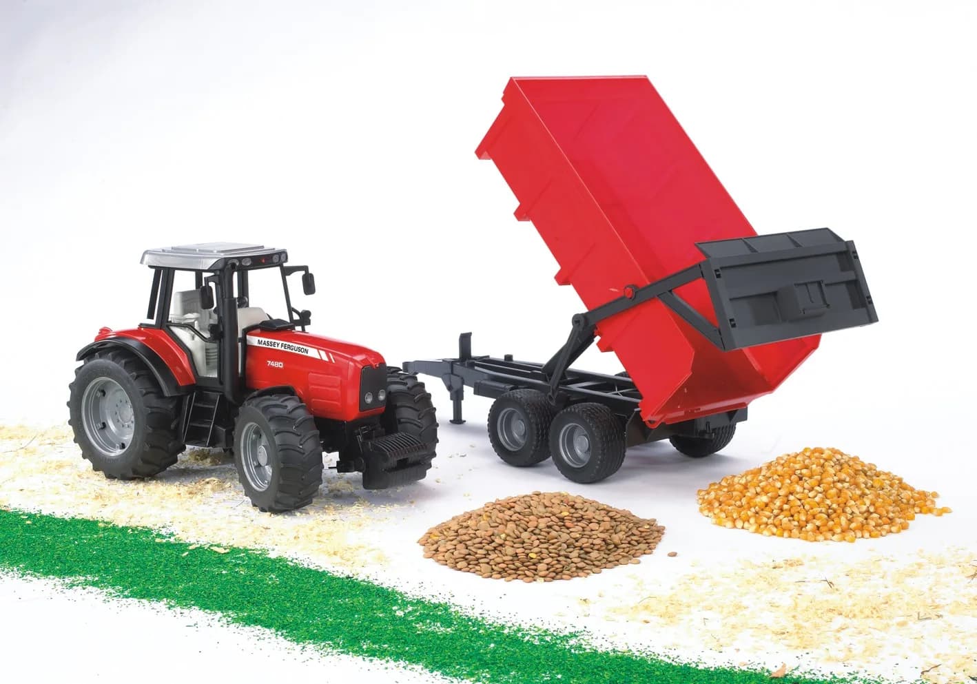 Трактор Massey Ferguson 7480 з причепом 1:16 Bruder 02045 фото 2