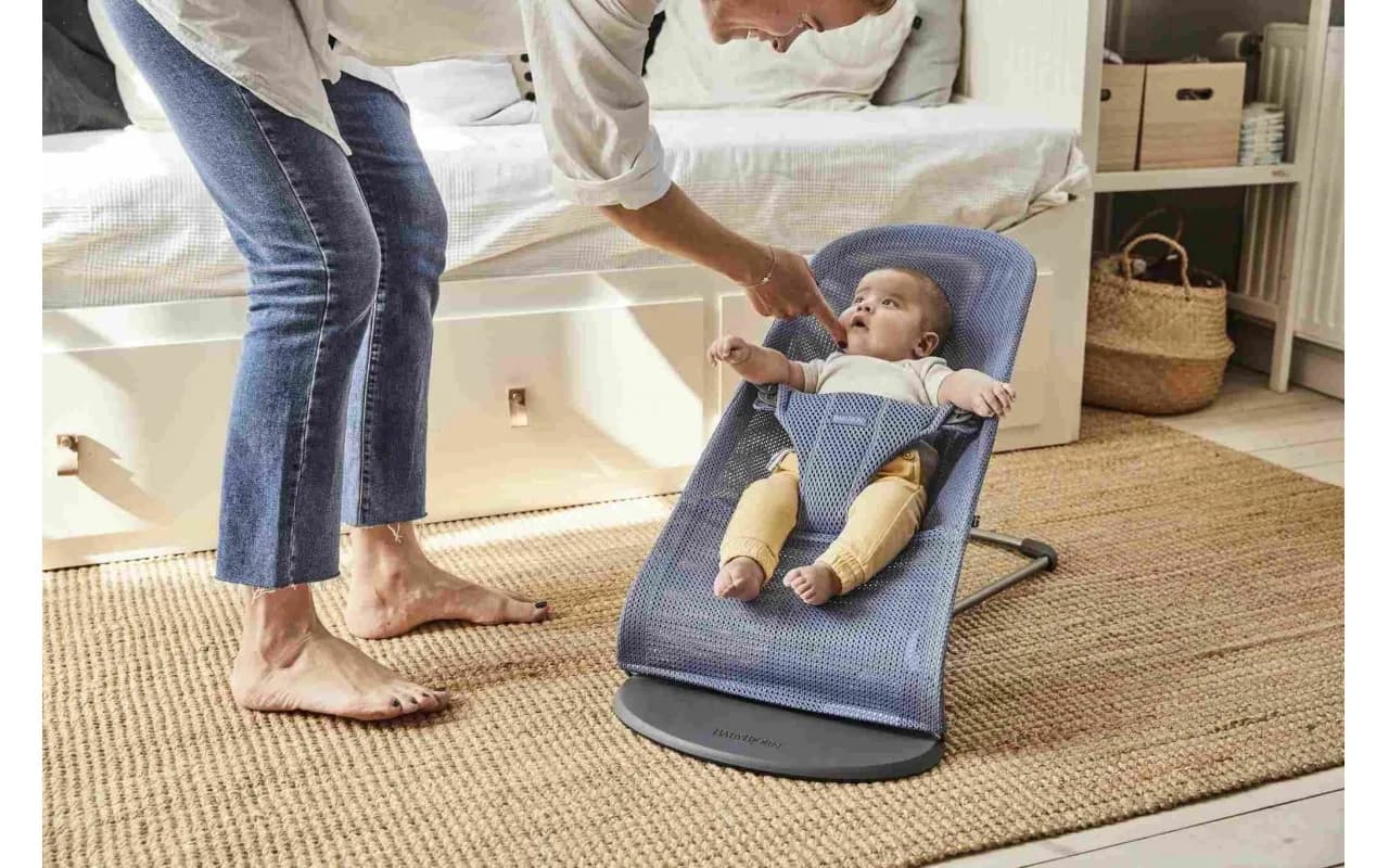 Шезлонг BabyBjorn Bouncer Bliss Mesh 0037 Navy Blue фото 2