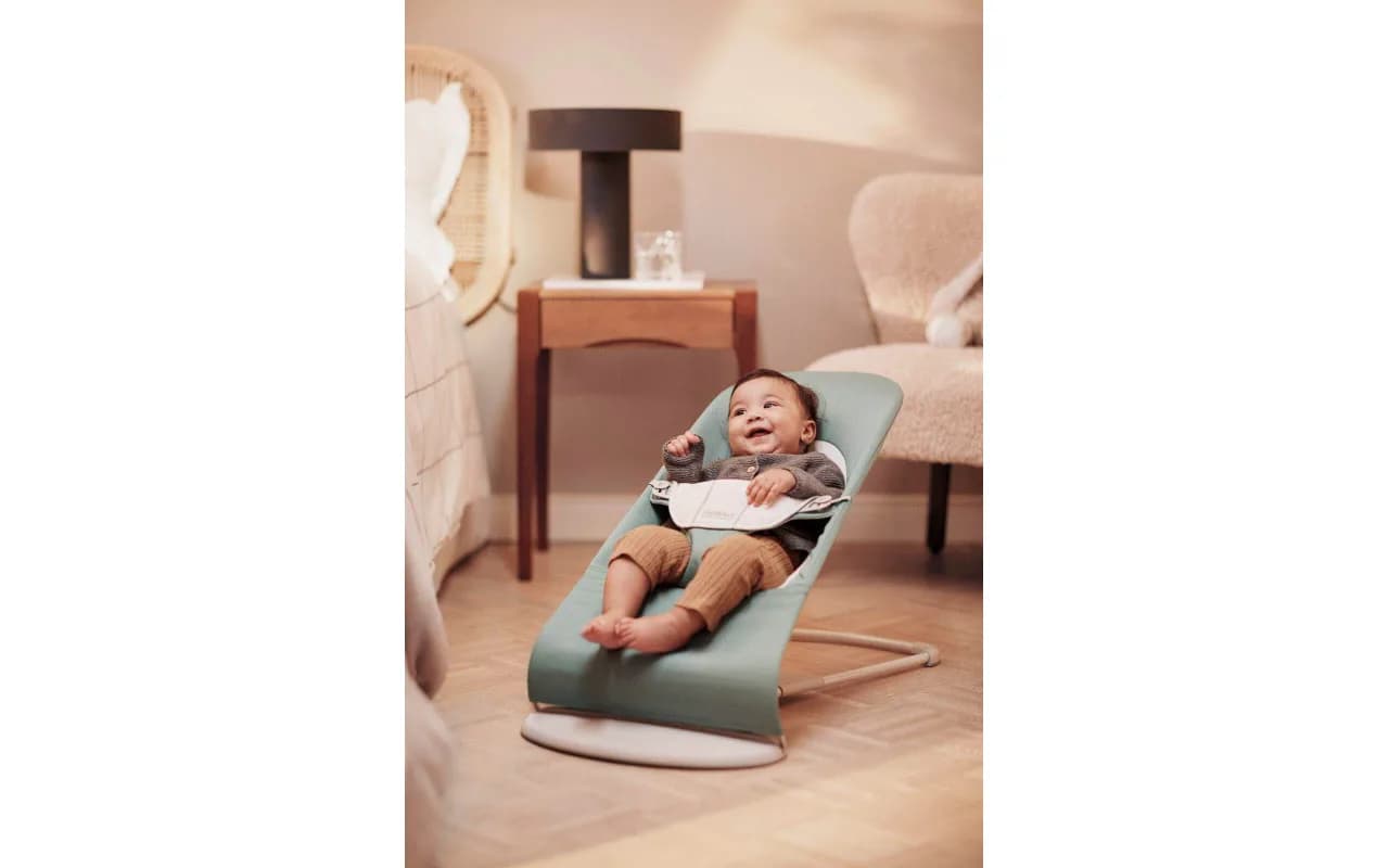 Шезлонг BabyBjorn Bouncer Balance Soft Woven/Jersey 2704 Green фото 3