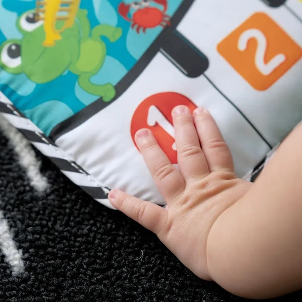 Іграшка на ліжечко Baby Einstein Neptune's Kick & Explore 12926 фото 3