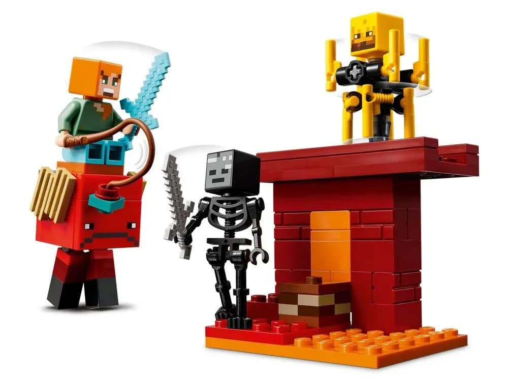 Конструктор Lego Minecraft Битва з лавою у Незері 99дет 21266 фото 2
