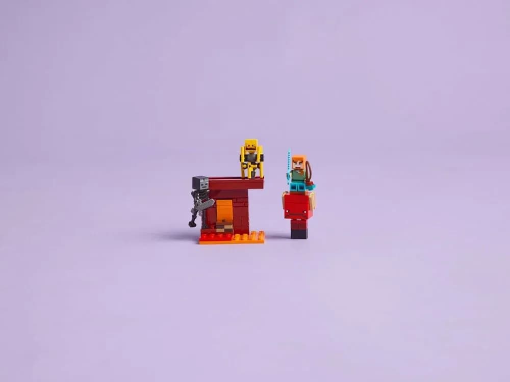Конструктор Lego Minecraft Битва з лавою у Незері 99дет 21266 фото 8