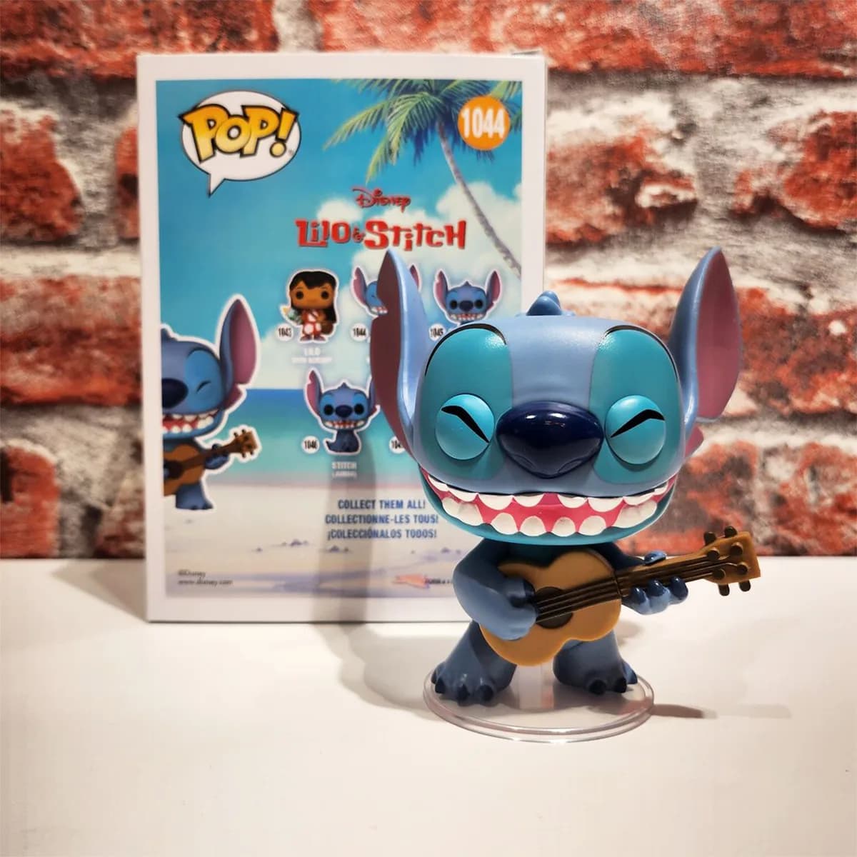 Ігрова фігурка FUNKO POP! cерії Ліло та Стіч - Стіч з укулеле 55615 фото 2