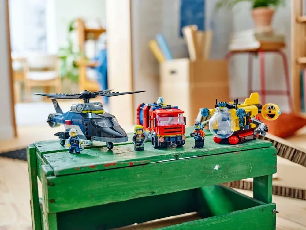 Конструктор Lego City Ремікс вертольотів, пожежних машин і підводних човнів 874дет 60462 фото 8