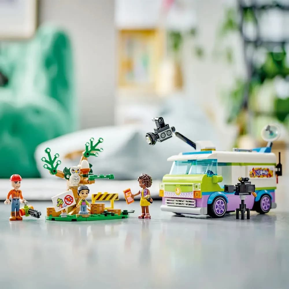 Конструктор LEGO Friends Фургон редакції новин 446дет 41749 фото 5 Конструктор LEGO Friends Фургон редакції новин 446дет 41749 фото 5