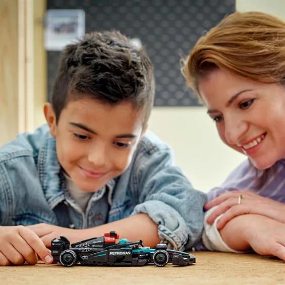 Конструктор Legol Speed Champions F1® Mercedes-AMG W15 267дет 77244 фото 10 Конструктор Legol Speed Champions F1® Mercedes-AMG W15 267дет 77244 фото 10
