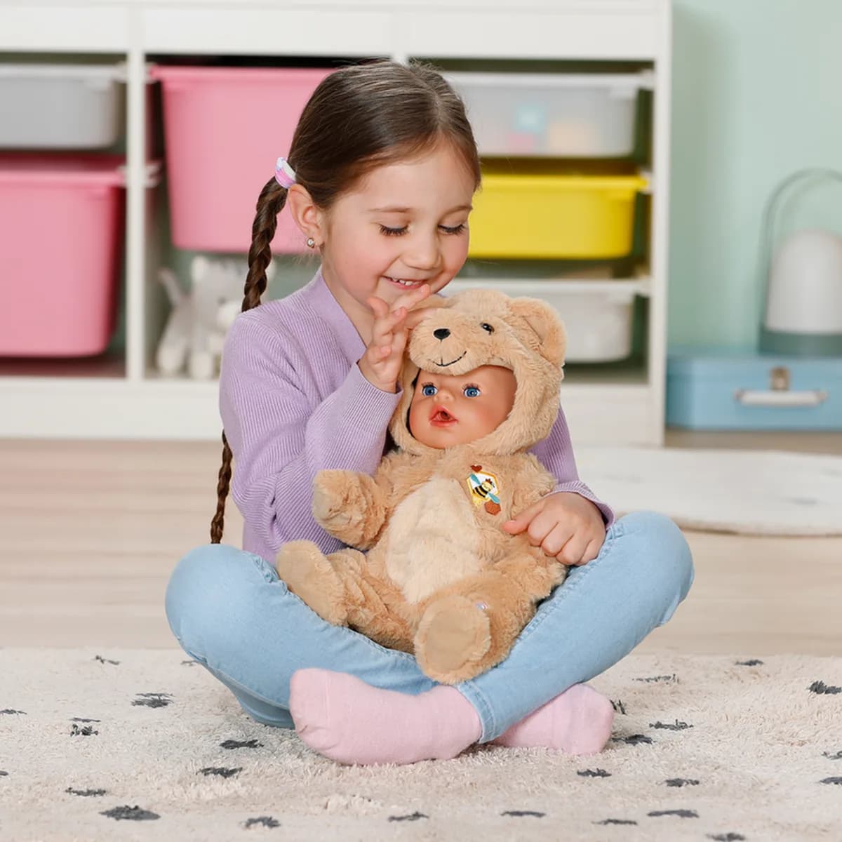 Лялька ZAPF Baby Born Емма у костюмі ведмедика 43см 837115 фото 8 Лялька ZAPF Baby Born Емма у костюмі ведмедика 43см 837115 фото 8