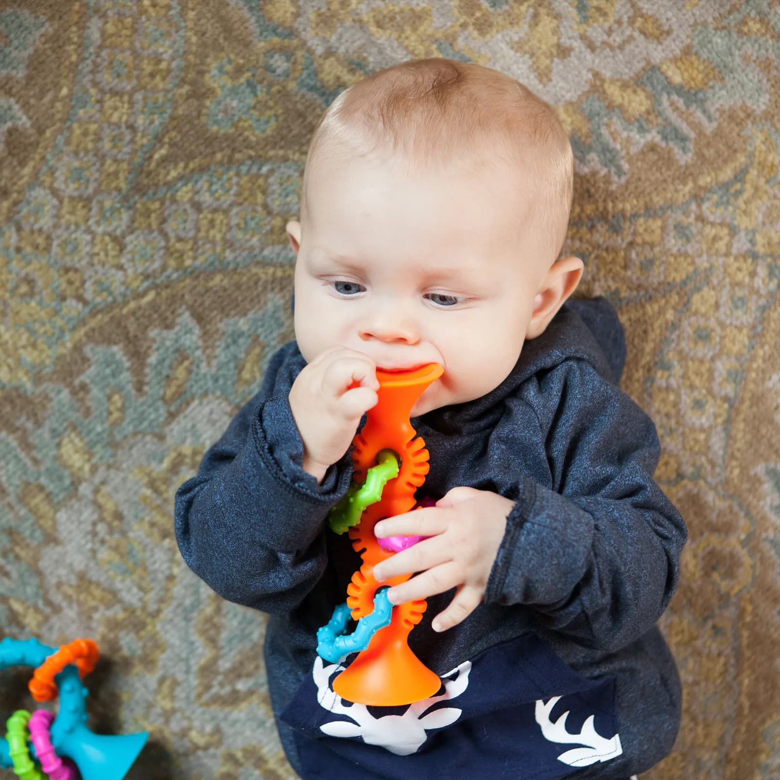 Брязкальце-прорізувач Fat Brain Toys pipSquigz Loops F165ML фото 2