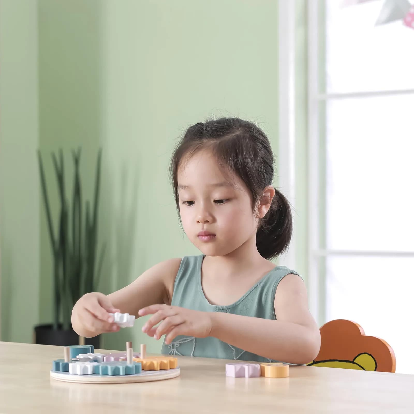 Іграшка розвиваюча Viga Toys Шестерні зі звірятами 44006 фото 2