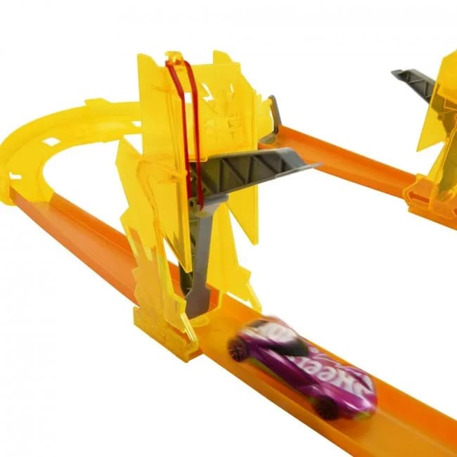 Трек Hot Wheels Блискавичне прискорення HMC03 фото 5 Трек Hot Wheels Блискавичне прискорення HMC03 фото 5