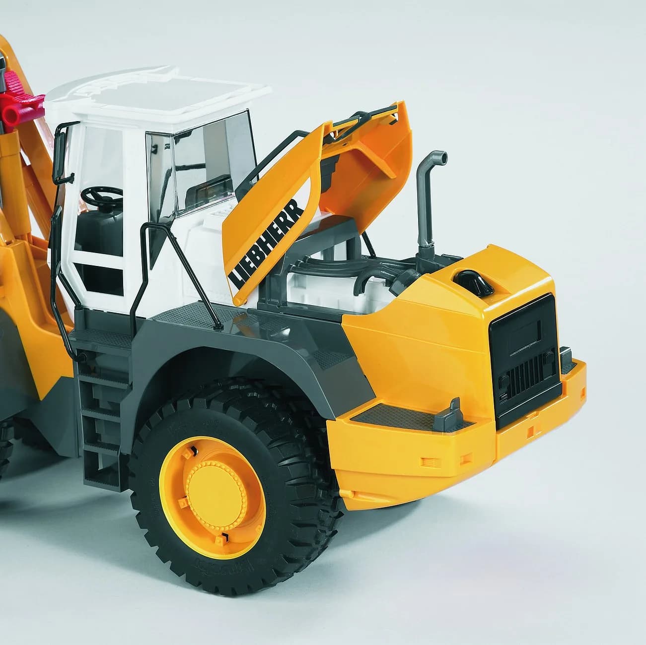 Дорожній навантажувач Liebherr L574 Bruder 02430 фото 2 Дорожній навантажувач Liebherr L574 Bruder 02430 фото 2