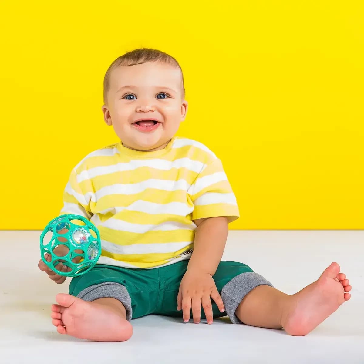 Брязкальце Bright Starts Oball Rattle 11486 фото 4 Брязкальце Bright Starts Oball Rattle 11486 фото 4