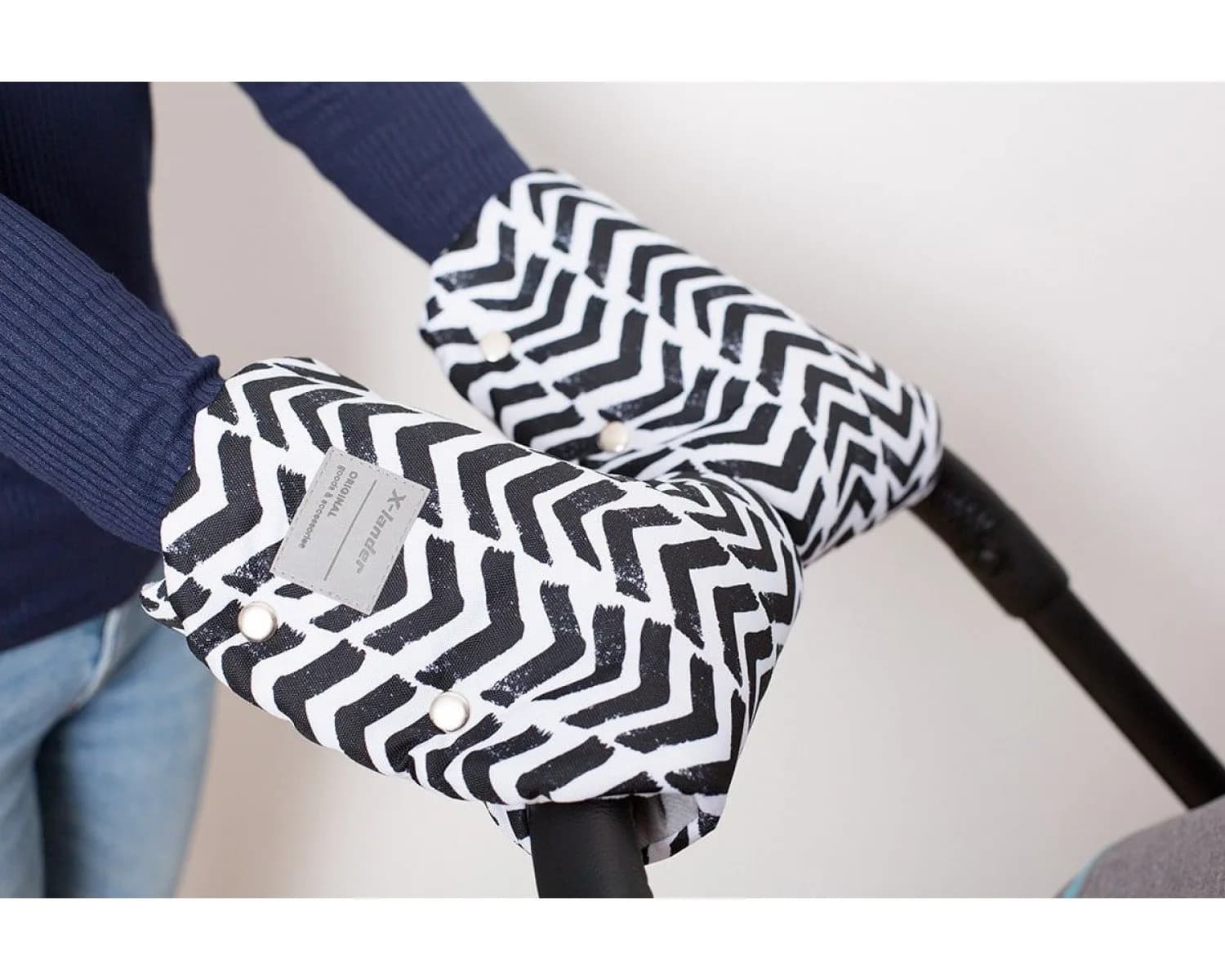 Муфти X-Lander X-Muff Art Frenzy Zebra 90471 фото 2 Муфти X-Lander X-Muff Art Frenzy Zebra 90471 фото 2